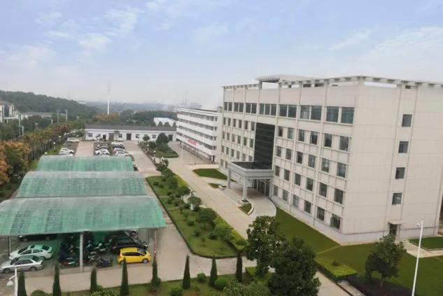 Factory Produce Liquid Epoxy Resin Yd 128 100% Purity Resin Materials for Epoxy Adhesives