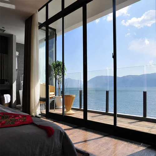 General Purpose Spray Adhesive to EPS