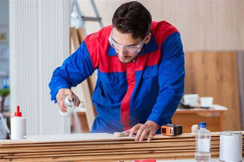 Non-Toxic Spray Adhesive in a Tank 77-Like Quality